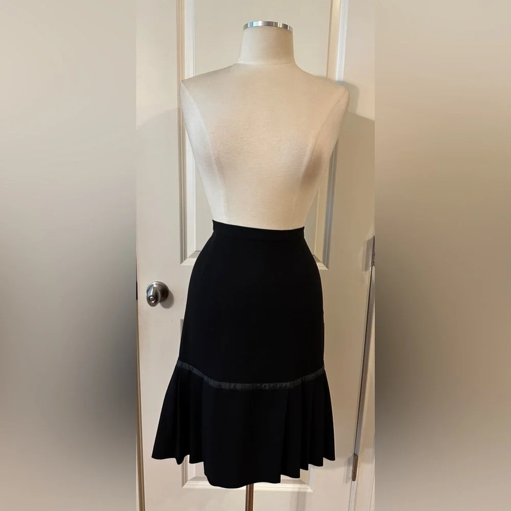Black Pleated Hem Skirt with Satin Trim | Side Zip | Size 10